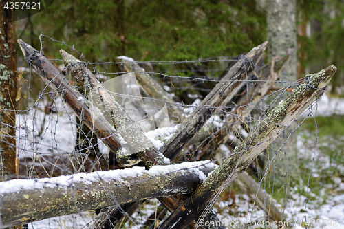 Image of Blockage made of wire.