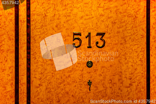 Image of Door with the number 513.