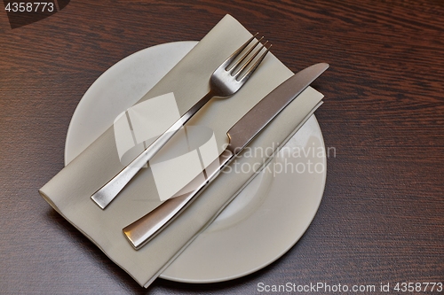 Image of Cutlery on a teble