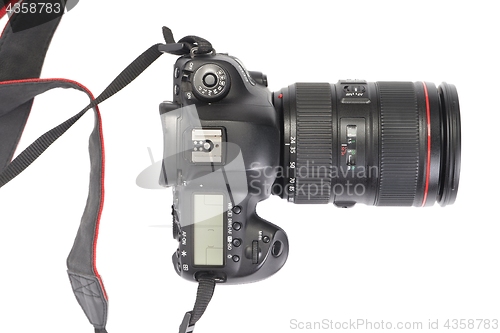 Image of DSLR camre in white background