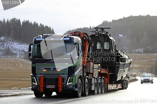 Image of Volvo FH16 Watercraft Oversize Load Transport