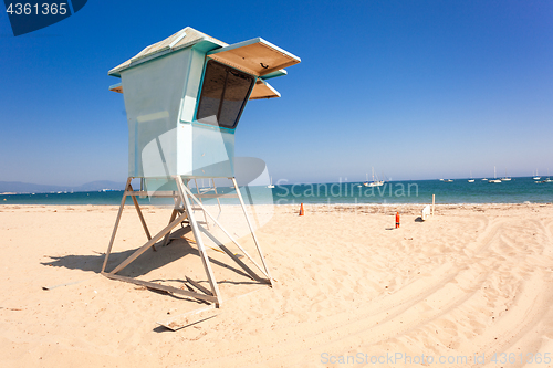 Image of Lifeguard hut on Santa Barbara beach