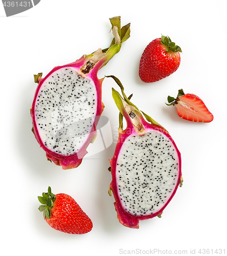 Image of Dragon Fruit or Pitahaya and strawberries