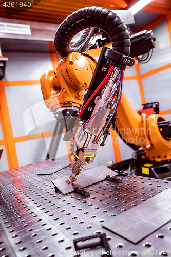 Image of Fibre laser robotic remote cutting system