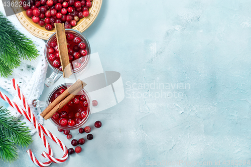 Image of cranberry drink and berries