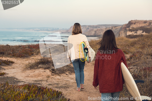 Image of Surfer girls