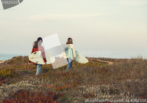 Image of Surfer girls