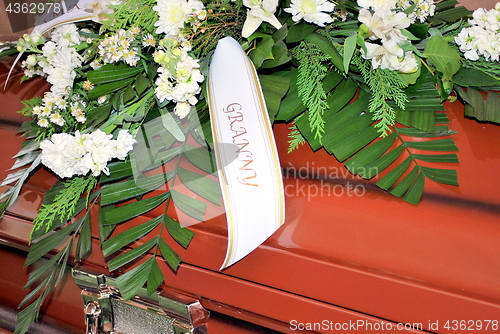 Image of Granny casket.