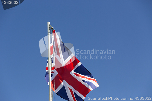 Image of UK flag on a flagpole