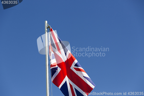 Image of UK flag on a flagpole