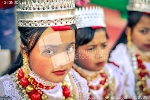 Image of Girls with crowns in Meghalaya