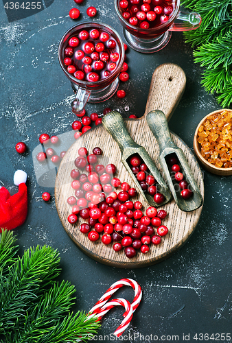 Image of cranberry drink and berries