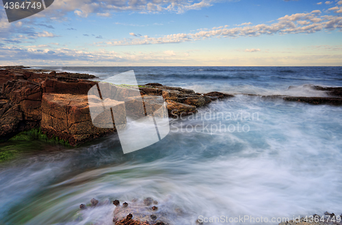 Image of Tidal movements around rocks