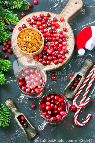 Image of cranberry drink and berries