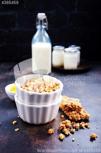 Image of granola