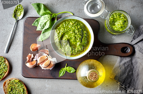 Image of bowl of basil pesto