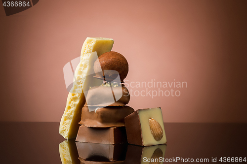 Image of Pile of broken chocolate