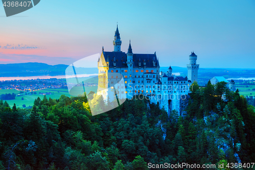 Image of Neuschwanstein castle in Bavaria, Germany