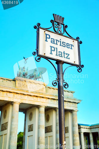 Image of Pariser Platz sign in Berlin, Germany