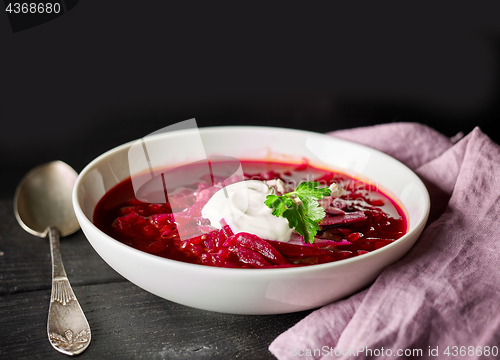 Image of bowl of beet root soup borsch