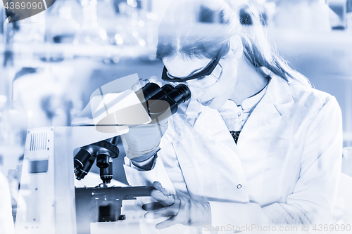 Image of Female health care researchers working in scientific laboratory.