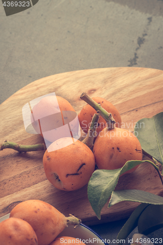 Image of loquats on kitchen counter