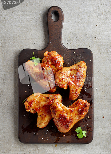 Image of roasted chicken wings