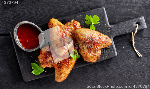 Image of roasted chicken wings