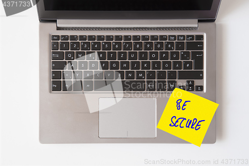 Image of Laptop with note BE SECURE