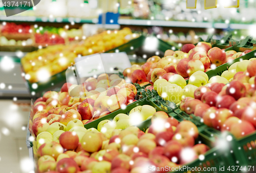 Image of ripe apples at grocery store or market