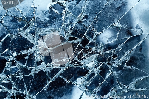 Image of Cracked glass detail