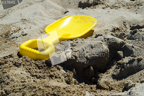 Image of Yellow Shovel