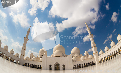 Image of Sheikh Zayed Grand Mosque, Abu Dhabi, United Arab Emirates.