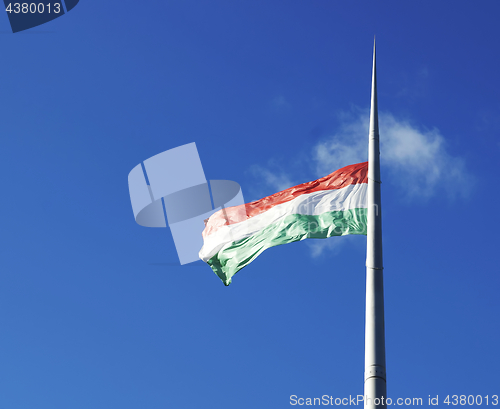 Image of Hungarian flag on the mast