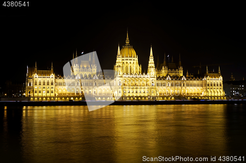 Image of Hungarian Parliament building, night view