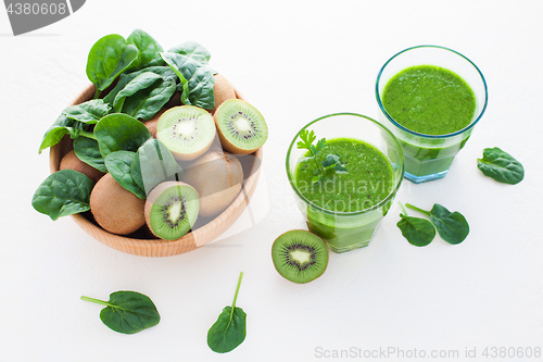 Image of glass of green smoothie