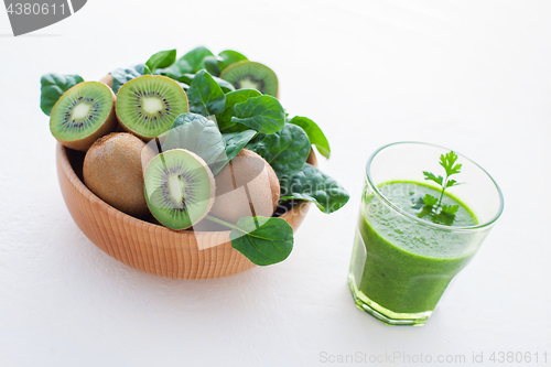 Image of glass of green smoothie