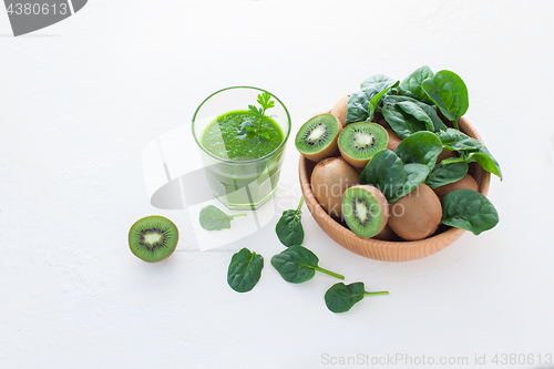 Image of glass of green smoothie