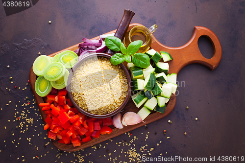 Image of bulgur with fresh vegetables