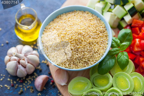 Image of bulgur with fresh vegetables