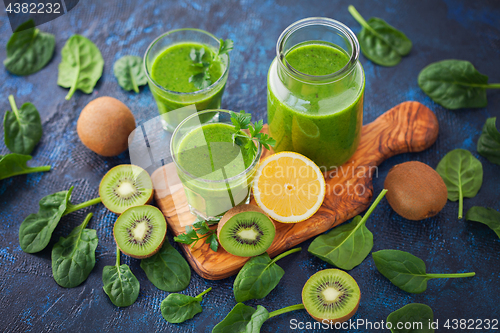 Image of healthy green smoothie