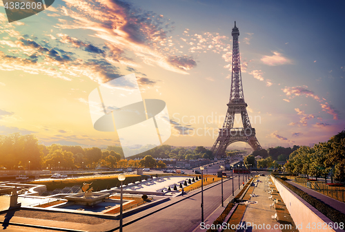 Image of Trocadero and Eiffel Tower