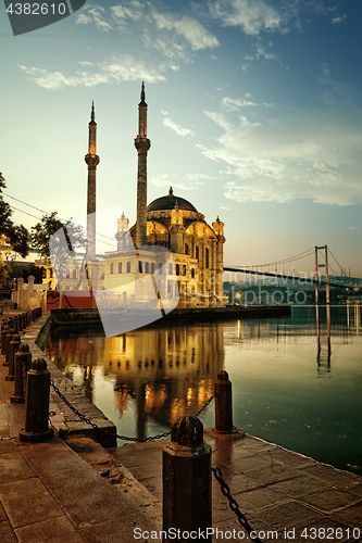 Image of Mosque and Bosphorus bridge
