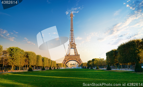 Image of Eiffel Tower in the morning