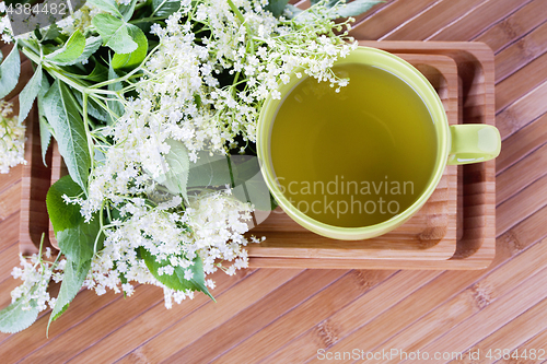 Image of cup of elderflower tea 