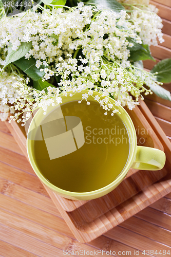 Image of cup of elderflower tea 