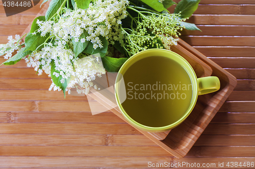 Image of cup of elderflower tea 