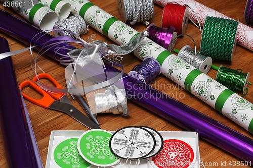 Image of Wrapping presents