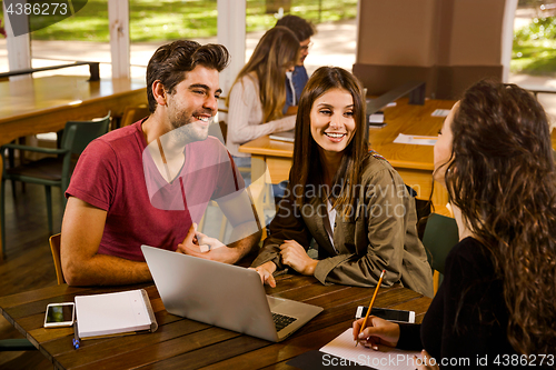 Image of Friends studying together 