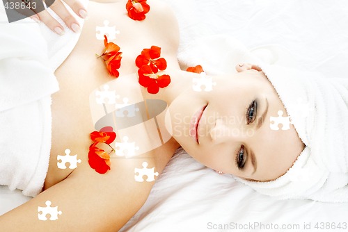 Image of red flower petals spa puzzle